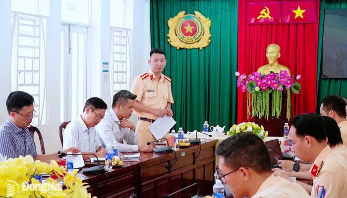 Toàn cảnh buổi làm việc giữa Cục Cảnh sát giao thông cùng các đơn vị liên quan tại Đồng Nai. Ảnh: Mộc Miên