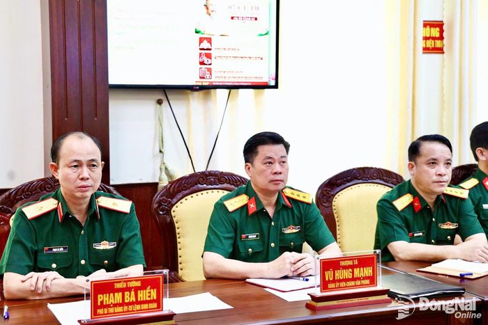 Thiếu tướng Phạm Bá Hiền, Phó Bí thư Đảng ủy, Tư lệnh Binh đoàn 16 dự hội nghị tại điểm cầu Binh đoàn 16.