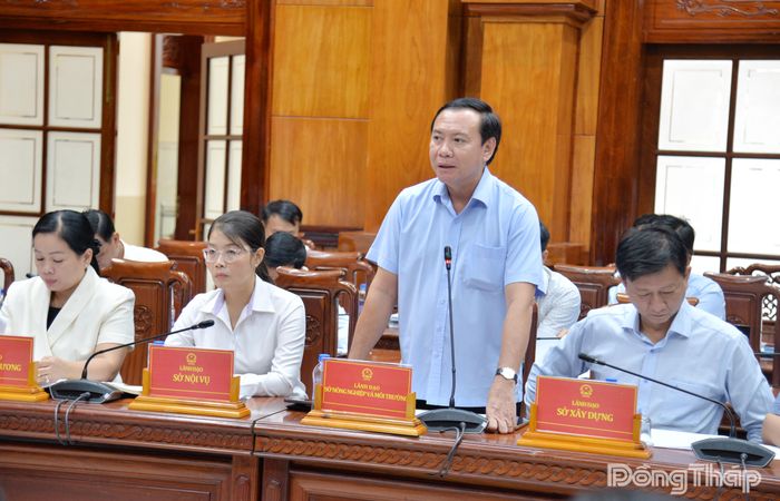 Giám đốc Sở Nông nghiệp và Môi trường tỉnh Đồng Tháp Lê Hà Luân phát biểu cuộc họp.