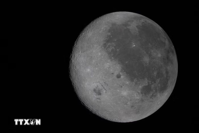 Mặt Trăng nhìn từ tàu Orion, ngày 6-4-2026. Ảnh minh họa: THX/TTXVN