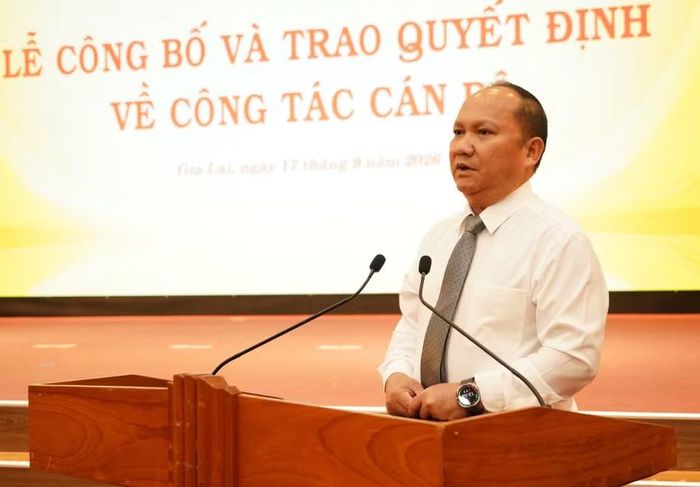  Phó Bí thư Thường trực Tỉnh ủy, Chủ tịch HĐND tỉnh Rah Lan Chung phát biểu giao nhiệm vụ. Ảnh: N.H 