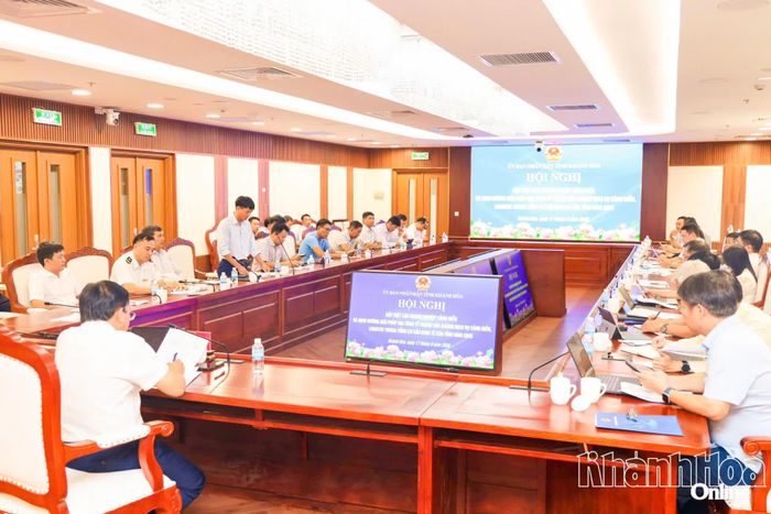 Quang cảnh hội nghị.