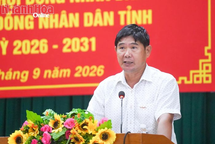 Lãnh đạo UBND xã Thuận Bắc phát biểu làm rõ một số vấn đề cử tri nêu thuộc thẩm quyền giải quyết của địa phương.