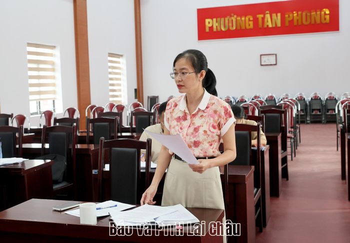 Đại biểu tham gia thảo luận tại hội nghị.