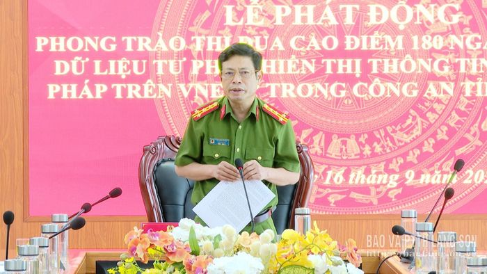 Đại tá Lê Đăng Khoa, Phó Giám đốc Công an tỉnh phát biểu tại lễ phát động