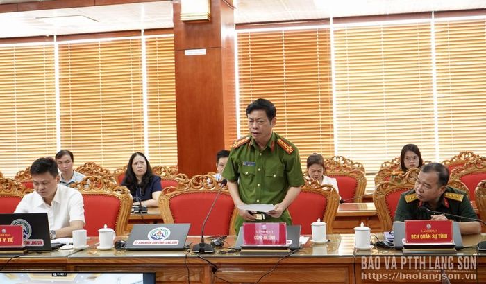 Lãnh đạo Công an tỉnh phát biểu tại cuộc họp