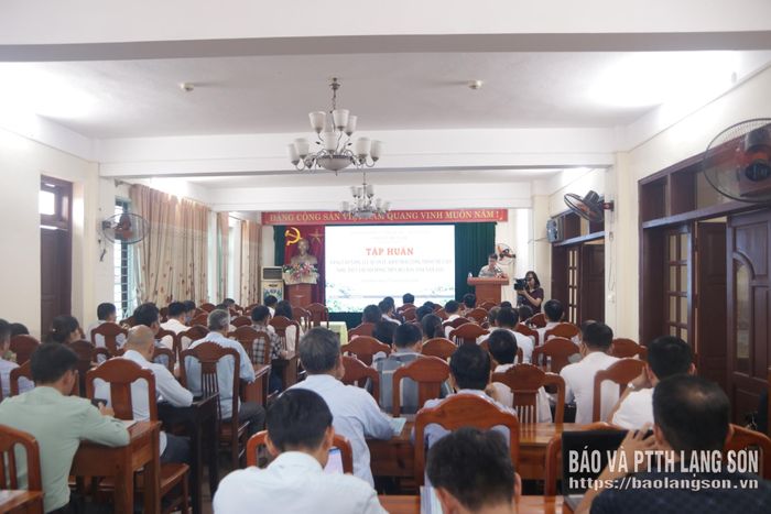 Ban Tổ chức tổ chức một số nội dung tại lớp tập huấn