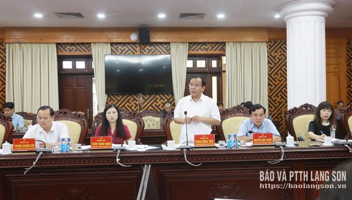 Lãnh đạo Sở Tài chính phát biểu thảo luận tại hội nghị