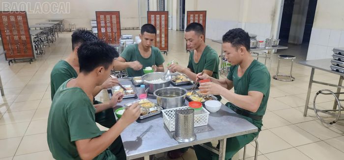 Sáng kiến "Phần mềm quản lý suất ăn bộ đội" giúp cán bộ, chiến sĩ chủ động đăng ký hoặc cắt cơm theo từng ngày, từng bữa.