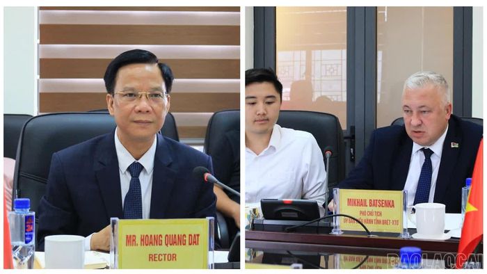 Ông Hoàng Quang Đạt - Hiệu trưởng Trường Cao đẳng Lào Cai và ông Mikhail Batsenko - Phó Chủ tịch Ủy ban Điều hành tỉnh Brét-xtơ trao đổi tại buổi làm việc về cơ hội hợp tác trong lĩnh vực giáo dục nghề nghiệp.