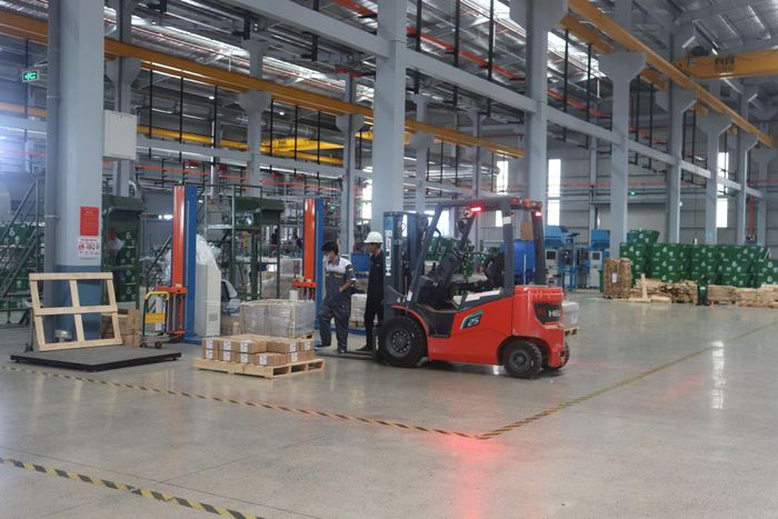 Hoạt động sản xuất kinh doanh của doanh nghiệp trong KCN tỉnh Lâm Đồng. (Ảnh minh họa)
