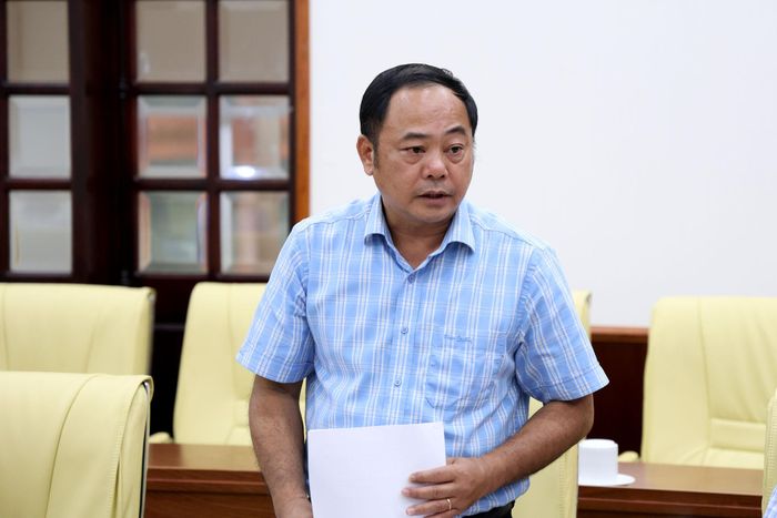 Ông Nguyễn Thái Vượng, Phó Giám đốc Ban Quản lý dự án đầu tư xây dựng số 3 báo cáo tiến độ thực hiện các dự án