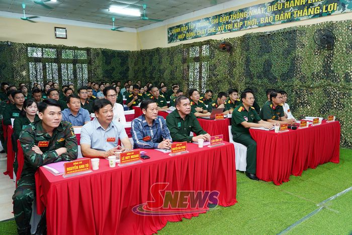 Các đại biểu dự cuộc diễn tập.