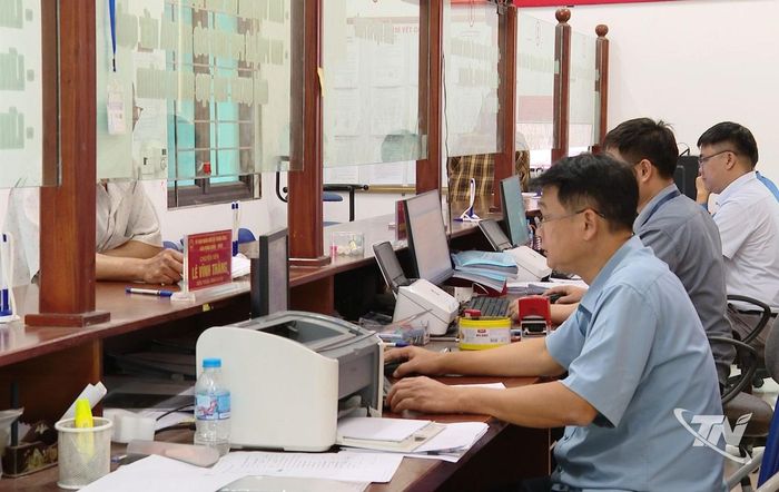 Cải cách hành chính được tập trung thực hiện.