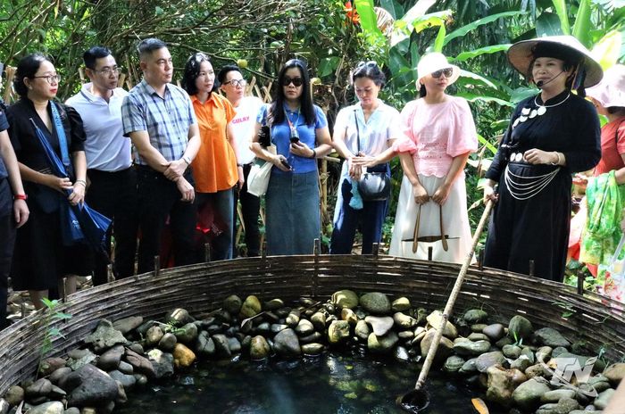 Mỗi sản phẩm du lịch tại Khu bảo tồn Làng nhà sàn dân tộc sinh thái Thái Hải đều gắn với một câu chuyện về văn hóa và đời sống cộng đồng.