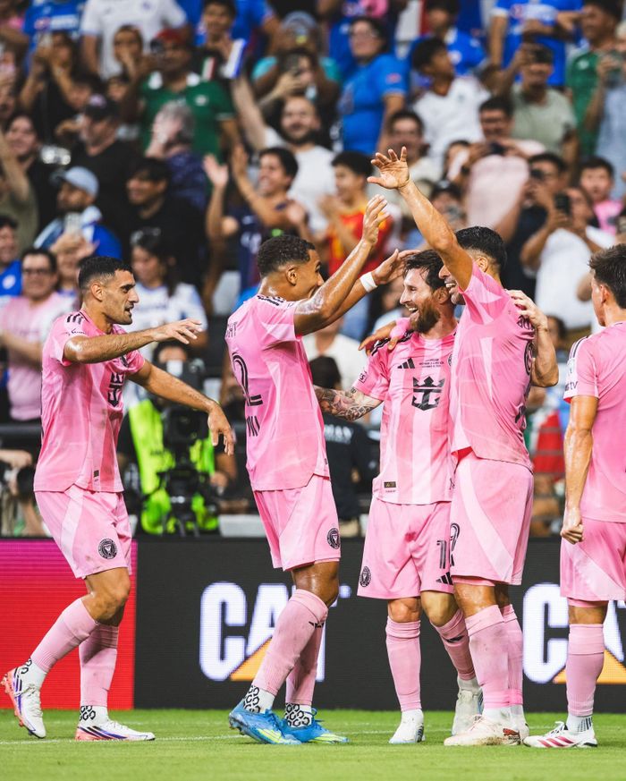Messi tỏa sáng trong chiến thắng trước Cruz Azul. (Ảnh: IM). 