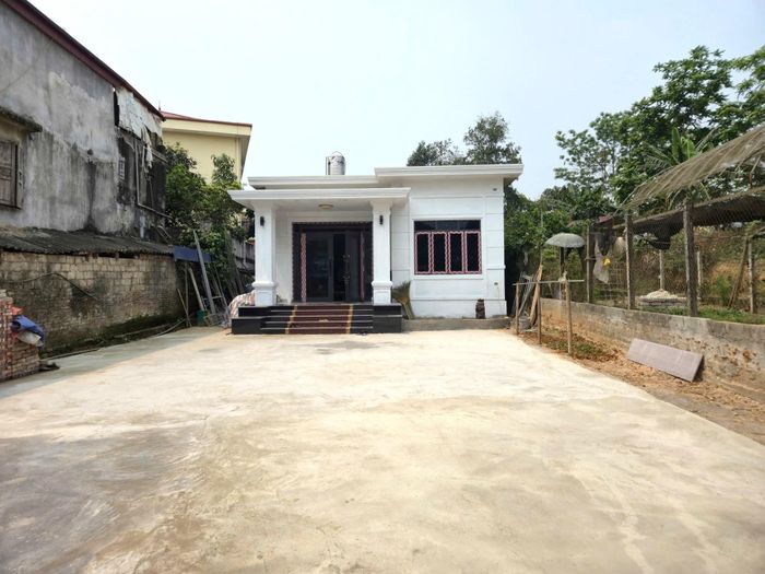 Nhiều ngôi nhà dột nát ở ATK Định Hóa đã được xây mới khang trang từ sự hỗ trợ của Nhà nước.