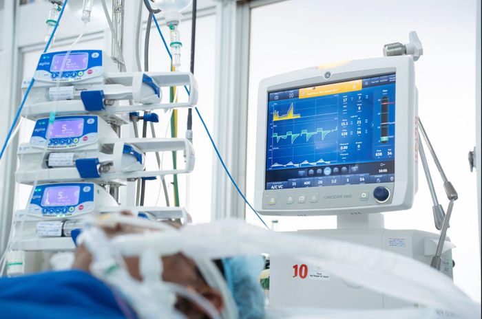 Bốn nạn nhân trong vụ cháy đang được điều trị tích cực tại Bệnh viện Chợ Rẫy.