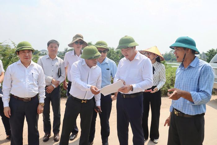 Bí thư Đảng ủy xã Đại Xuyên Đào Việt Long định hướng phát triển nông nghiệp hàng hóa, an toàn, bền vững, trong đó chú trọng nâng chất lượng và thương hiệu nông sản địa phương.