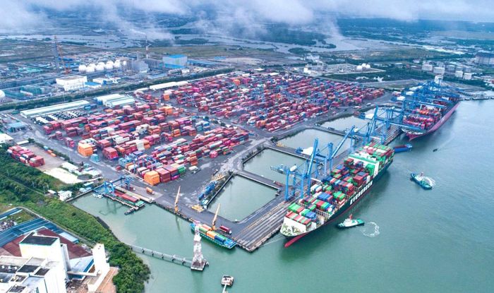 Lãnh đạo Cục Hàng hải và Đường thuỷ đề xuất xây dựng hệ thống đo đếm phát thải chuyên ngành để xác định mức độ giảm phát thải của từng cảng biển, cảng thủy nội địa và doanh nghiệp vận tải (ảnh minh hoạ).