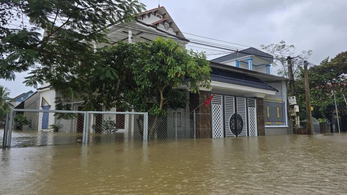 Thống kê đến chiều 17/9, tỉnh Thanh Hóa có 8.419 hộ dân bị ngập trong nước.