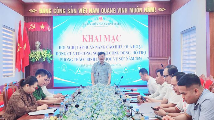 Ông Dương Văn Thắng, Phó chủ tịch UBND xã Bình Tuyền kết luận các ý kiến tại hội nghị.