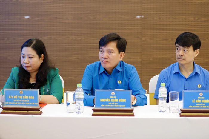Các đại biểu tham dự hội nghị. Ảnh: Tổng Liên đoàn lao động Việt Nam
