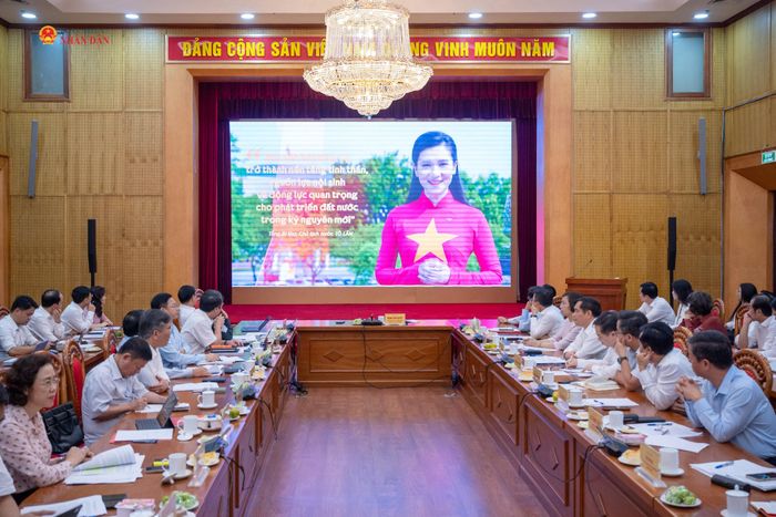 Toàn cảnh cuộc làm việc. Ảnh: Phạm Thắng