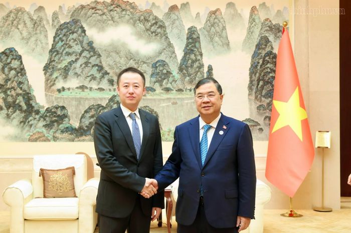 Phó Thủ tướng Thường trực Chính phủ Phạm Gia Túc tiếp ông Will Wang, Phó Chủ tịch khu vực châu Á - Thái Bình Dương, kiêm Giám đốc điều hành khu vực Đông Nam Á của Tập đoàn Huawei - Ảnh: VGP.