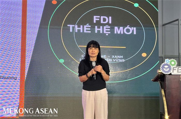  Phó Chủ tịch kiêm Tổng Thư ký VASI Trương Thị Chí Bình trình bày tham luận tại hội thảo. Ảnh: Thu Thảo/Mekong ASEAN. 