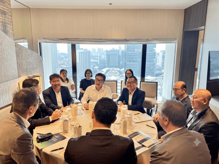 Đoàn BSR làm việc với các đối tác dầu khí và năng lượng tại Singapore
