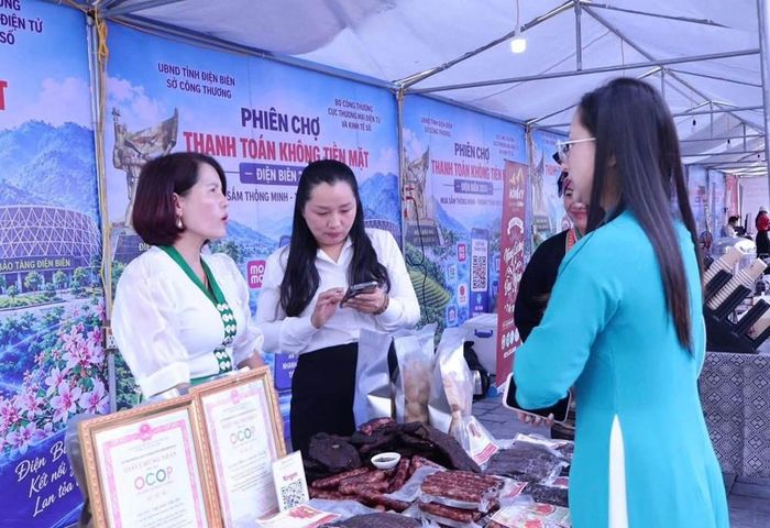Khách hàng hào hứng với hình thức thanh toán chuyển khoản