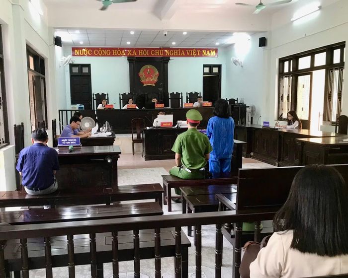 Hành vi Tham ô tài sản của bị cáo Lê Thị Phi Khanh kéo dài trong hơn 3 năm.