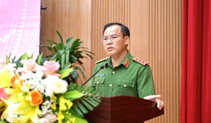 Thứ trưởng Nguyễn Văn Long phát biểu tại buổi làm việc.
