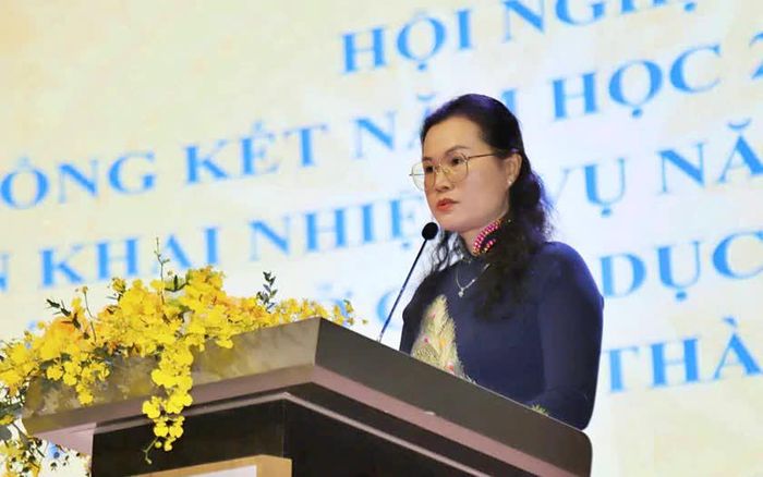 Bà Lê Thụy Mỵ Châu, Phó Giám đốc Sở Giáo dục và Đào tạo Thành phố Hồ Chí Minh.