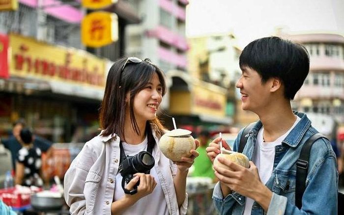 73% khách du lịch Gen Z Thái Lan cho biết sẽ chi tiêu nhiều hơn cho mỗi chuyến đi. Ảnh: Adobe Stock/bongkarn