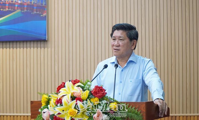 Phó Chủ tịch UBND tỉnh Lê Văn Sử phát biểu kết luận hội thảo, nhấn mạnh các đề xuất của chuyên gia là cơ sở khoa học quan trọng để tỉnh hoàn thiện kế hoạch hành động trình Chính phủ.