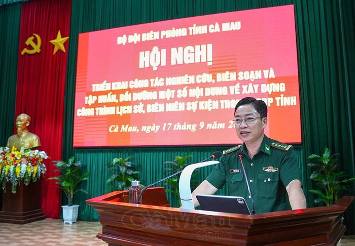  Đại tá Phạm Minh Giang, Tỉnh uỷ viên, Bí thư Đảng uỷ, Chính uỷ BĐBP tỉnh, phát biểu tại hội nghị.