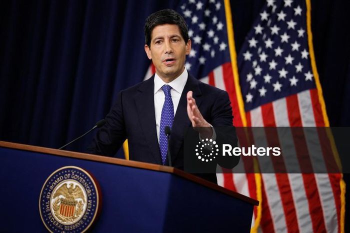 Chủ tịch Fed Kevin Warsh tại cuộc họp báo sau phiên họp FOMC ngày 16/9/2026 ở Washington. Ảnh: Mehmet Eser/Anadolu via Reuters Connect.