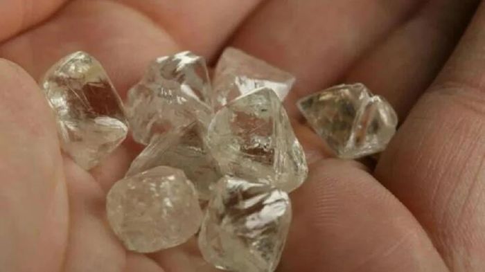 Kim cương thô xuất nhập khẩu theo Quy chế Kimberley phải đáp ứng các yêu cầu về chứng nhận và kiểm soát nguồn gốc. Ảnh minh họa.