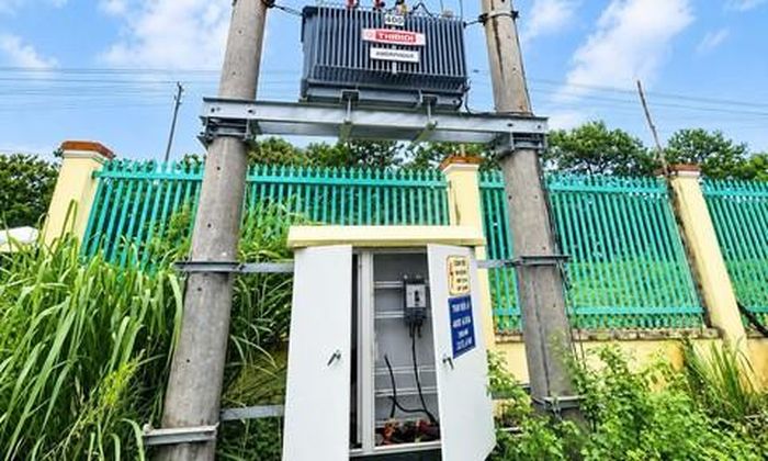 Một trạm biến áp của một công ty bị trộm cáp.