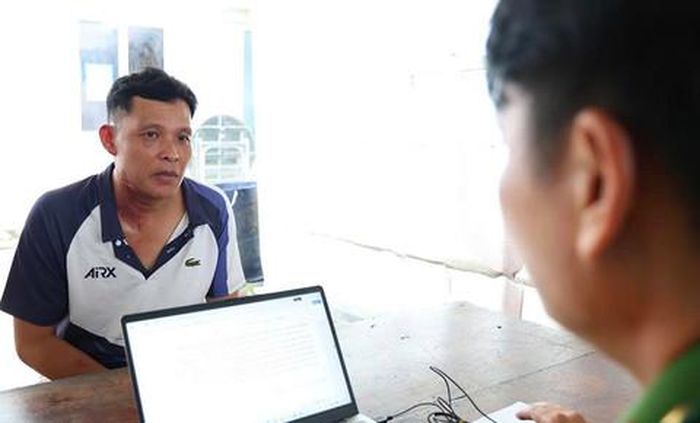 Đối tượng Nguyễn Văn Sang tại cơ quan công an. Ảnh: Anh Túc.
