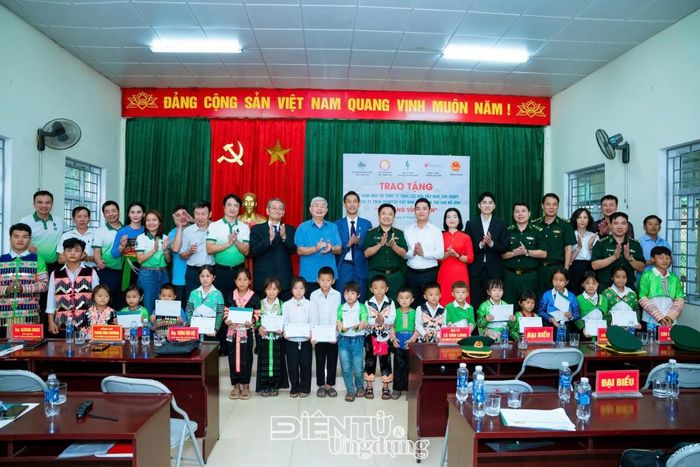Trong dịp này, NSRP cũng đã trao tặng 100 suất học bổng trị giá 200 triệu đồng