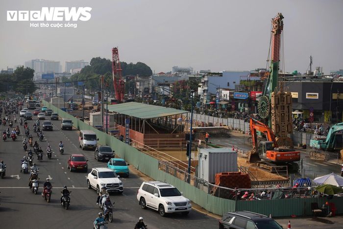 Thời gian và phạm vi rào chắn tại các tuyến đường sẽ được chủ đầu tư và nhà thầu căn cứ tình hình thực tế để triển khai, tổ chức giao thông phù hợp.