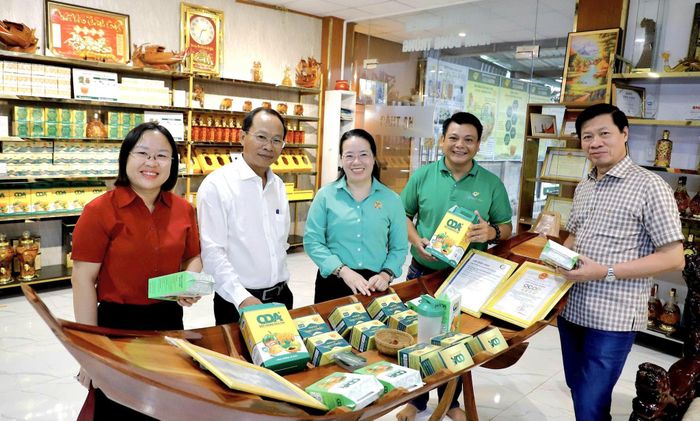 Hội Nông dân thành phố Cần Thơ sẽ đưa những sản phẩm OCOP, đặc sản vùng miền đến với Hà Nội. Ảnh: Hải Yến