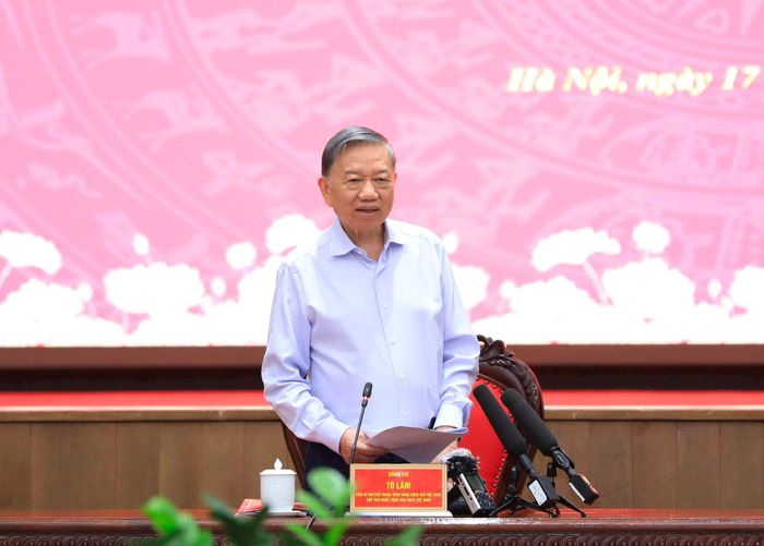Tổng Bí thư, Chủ tịch nước Tô Lâm, Trưởng đoàn Kiểm tra, giám sát số 218 của Bộ Chính trị, Ban Bí thư phát biểu kết luận hội nghị. Ảnh Quang Thái