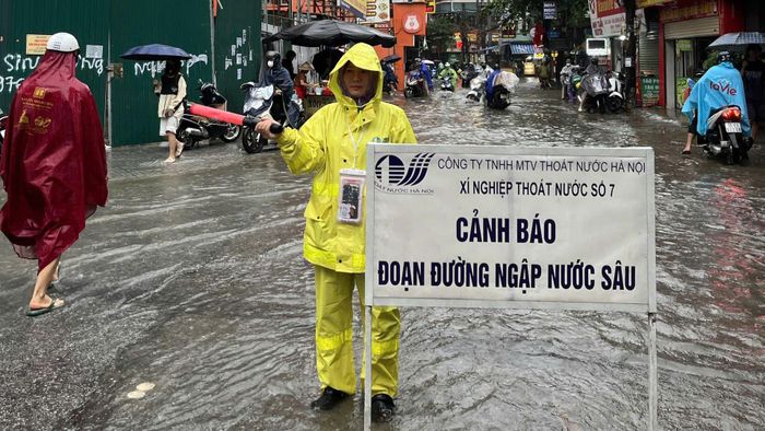 Hơn 2.500 lao động và trên 200 phương tiện, thiết bị được huy động ứng trực. Ảnh: PV