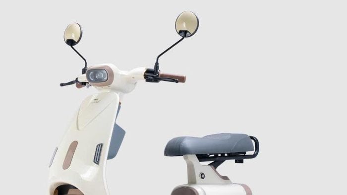 Động cơ 1.400W, tốc độ tối đa 40-45 km/h