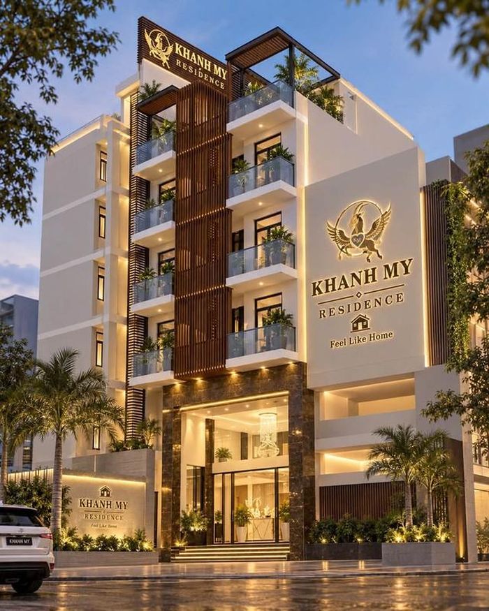 Hiện tại, ở tuổi 35,  cô có cuộc sống sung túc về vật chất. Khánh My có nhà 400m2 vừa để ở vừa để kinh doanh.
