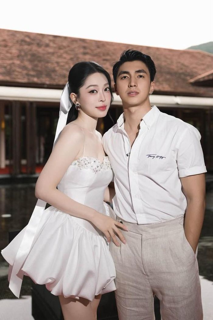 Họ được nhận xét là cặp đôi đẹp trong làng giải trí.